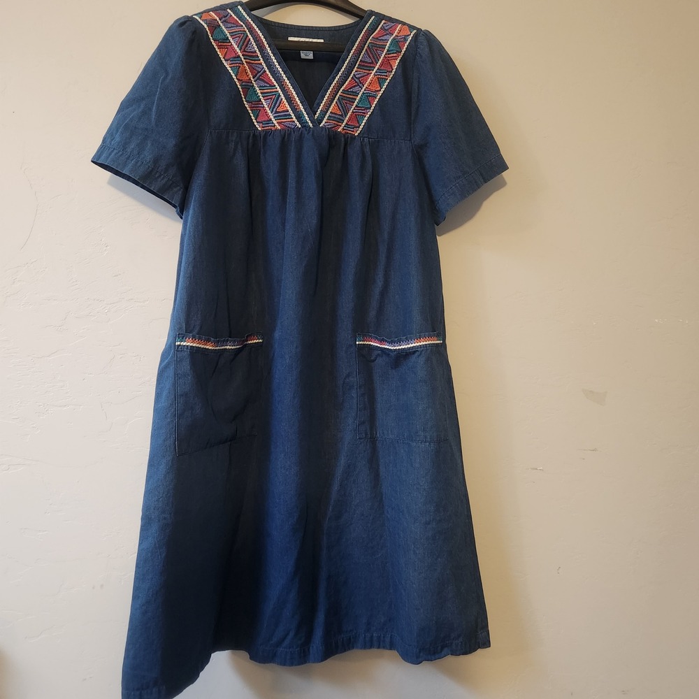 Go Softly Patio Blue Dress Size‎ S Chambray Embroidered Lounge Aztec Boho Flowy